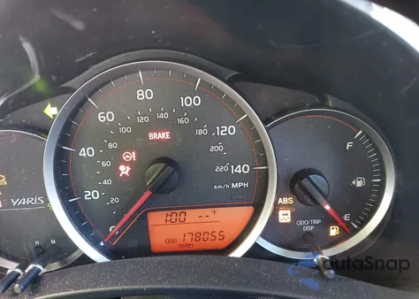 2013 Toyota Yaris Le from USA, damaged, VIN JTDKTUD33DD570293